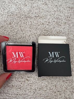 Hot Pink Powder Blush/Highlighter